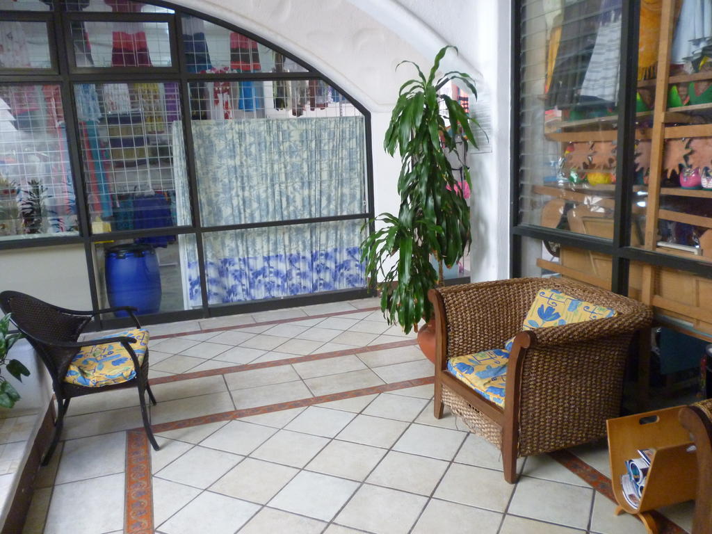 פוארטו אסקונדידו Hotel Casa Vieja מראה חיצוני תמונה