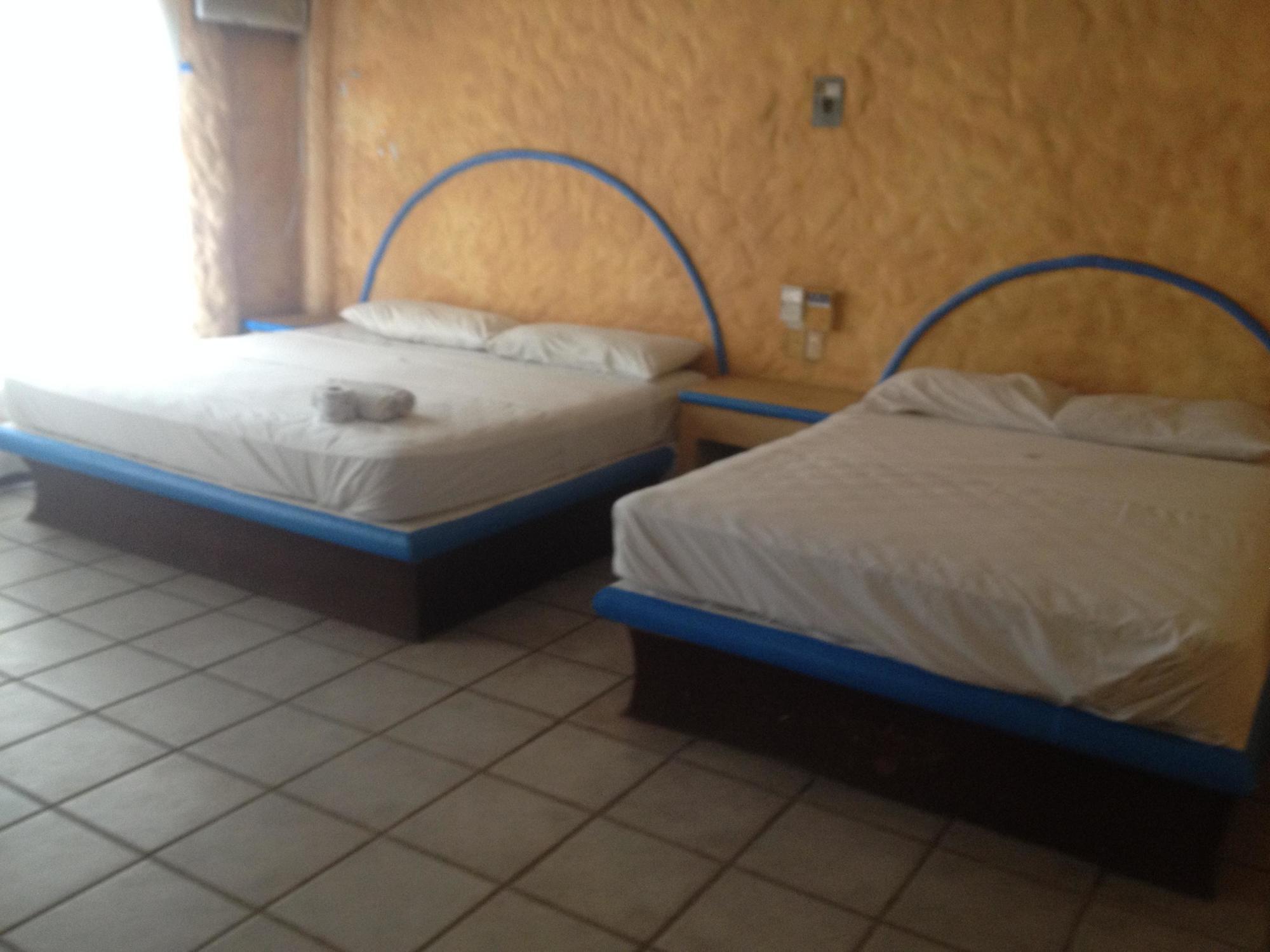 פוארטו אסקונדידו Hotel Casa Vieja מראה חיצוני תמונה